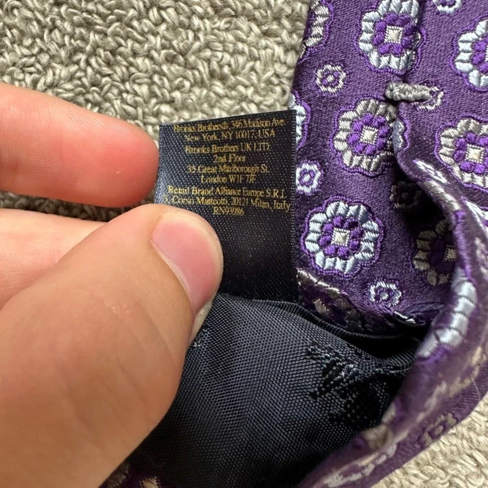 Brooks Brothers Purple Geometric Floral Silk Tie Woven in Italy Made in USA
